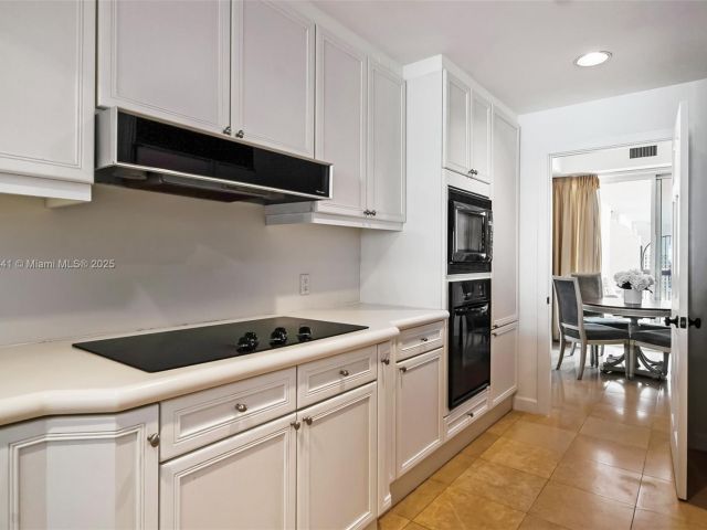 Продажа квартиры #5235 - фото 6060829