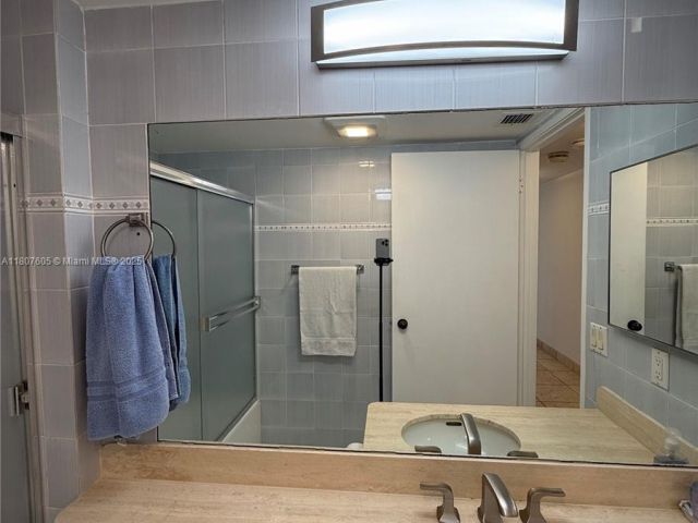 Квартира в аренду номер700 - фото 6077477