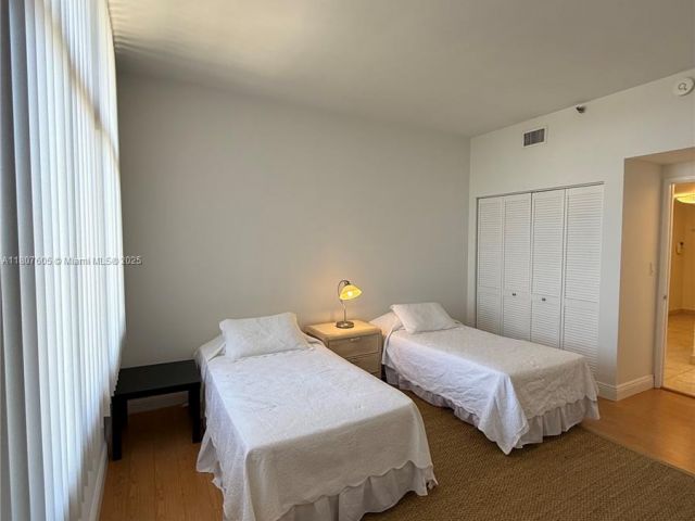 Квартира в аренду номер700 - фото 6077478