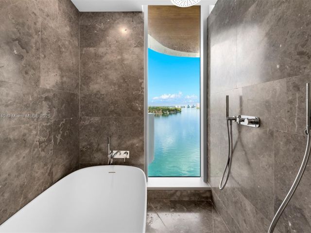 Продажа квартиры #7B - фото 6112049