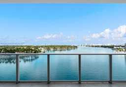 Квартира #7B