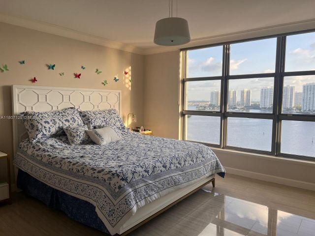 Продажа квартиры # - фото 6219340