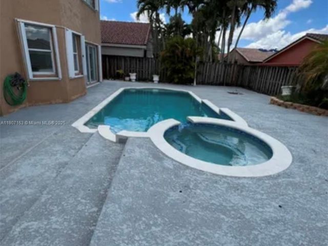 Продажа дома по адресу 16461 SW 100th Ter - фото 6077891