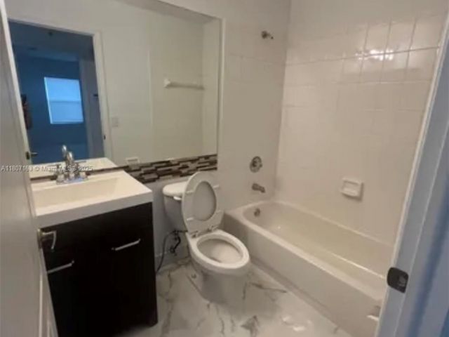 Продажа дома по адресу 16461 SW 100th Ter - фото 6077895