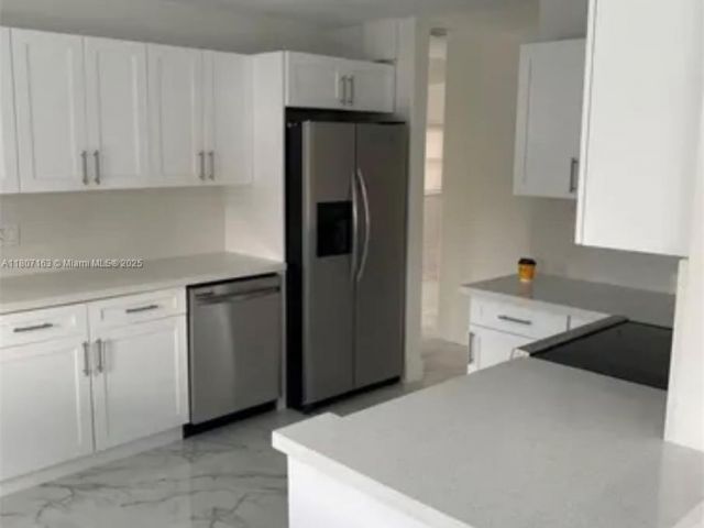 Продажа дома по адресу 16461 SW 100th Ter - фото 6077900