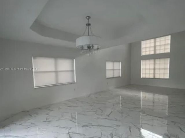 Продажа дома по адресу 16461 SW 100th Ter - фото 6077903