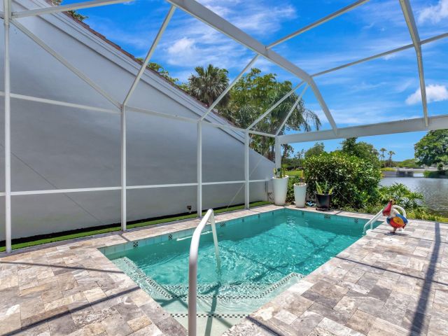 Продажа дома по адресу 7716 Cedarwood Circle - фото 6075196