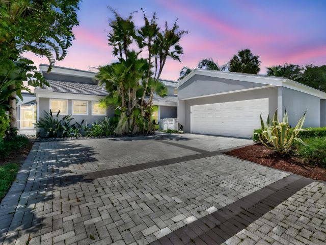 Продажа дома по адресу 7716 Cedarwood Circle - фото 6075202