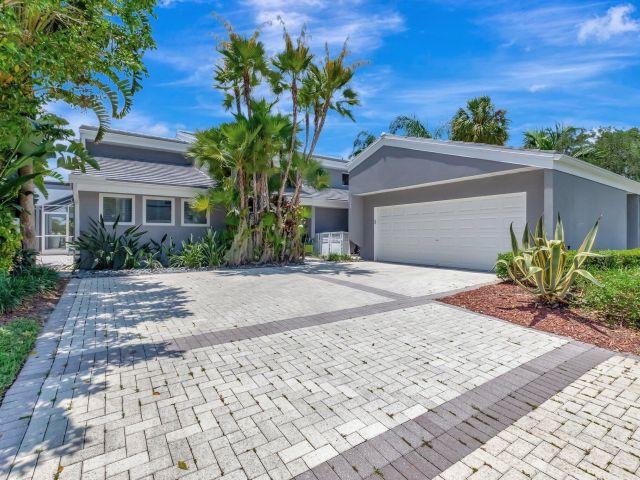 Продажа дома по адресу 7716 Cedarwood Circle - фото 6075203