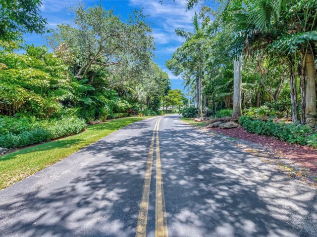 Продажа дома по адресу 7716 Cedarwood Circle - фото 6075204