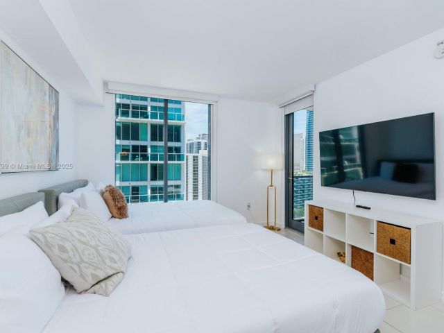 Продажа квартиры #2408 - фото 6061409