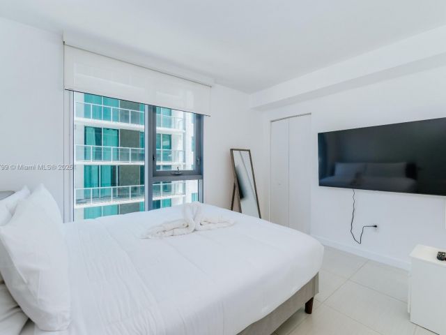 Продажа квартиры #2408 - фото 6061413