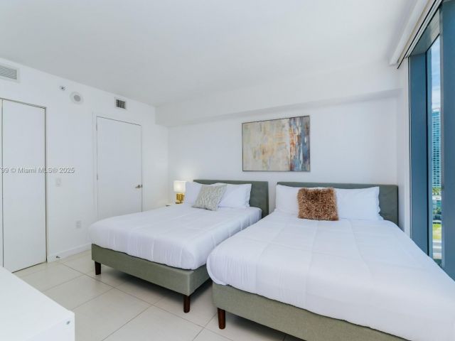 Продажа квартиры #2408 - фото 6061414