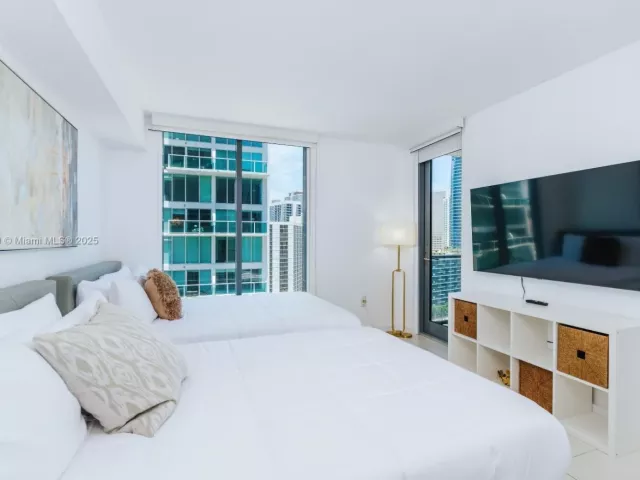 Продажа квартиры #2408 - фото 6061409