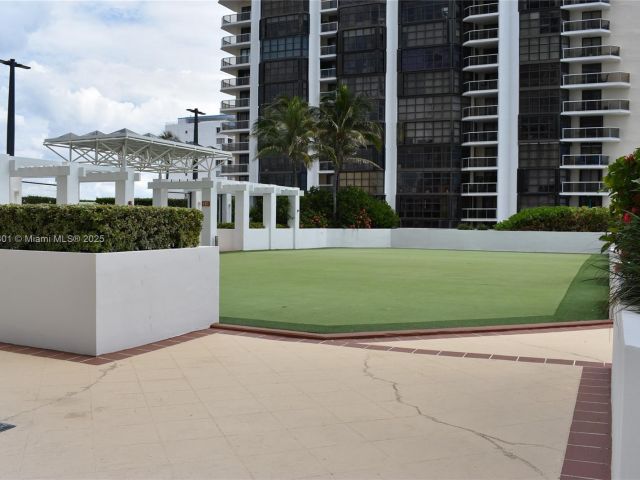 Квартира в аренду номер2110 - фото 6063799