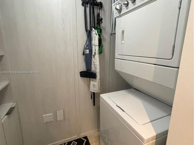 Квартира в аренду номер2305E - фото 6061326