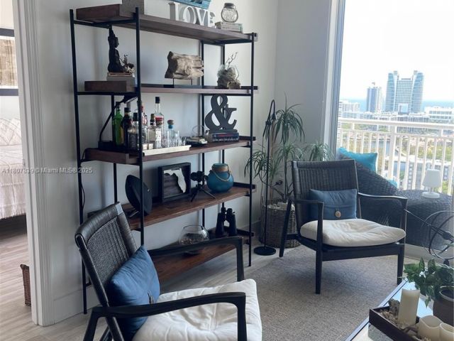 Квартира в аренду номер2305E - фото 6061328