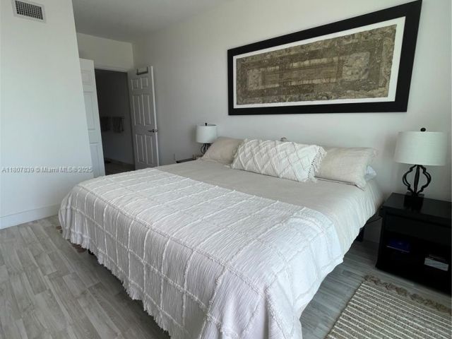 Квартира в аренду номер2305E - фото 6061335