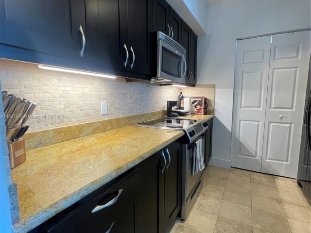 Квартира в аренду номер2305E - фото 6061342