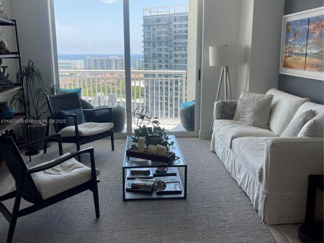 Квартира в аренду номер2305E - фото 6061344