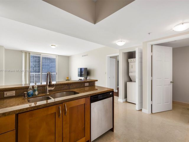 Продажа квартиры #1604E - фото 6065430