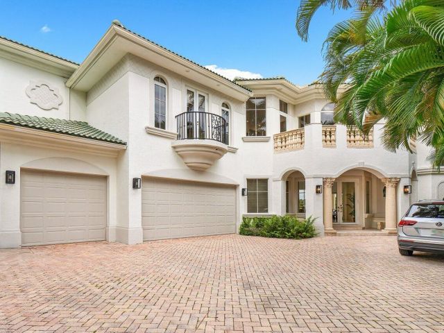 Продажа дома по адресу 713 SE 10th Street - фото 6062991