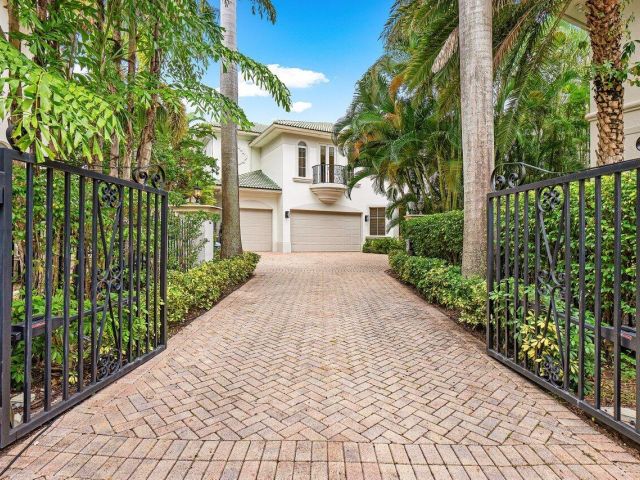 Продажа дома по адресу 713 SE 10th Street - фото 6062992