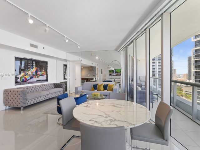 Продажа квартиры #2304 - фото 6120293