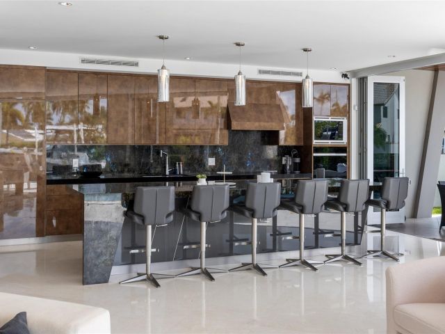 Дом в аренду по адресу 3300 NE 39th St - фото 6125039