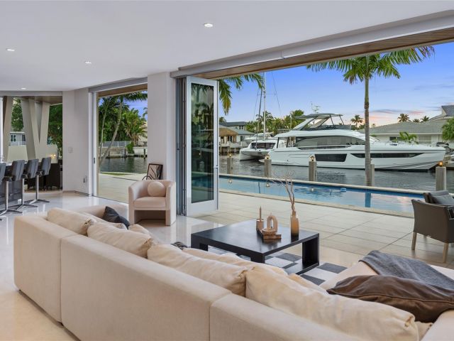 Дом в аренду по адресу 3300 NE 39th St - фото 6125040