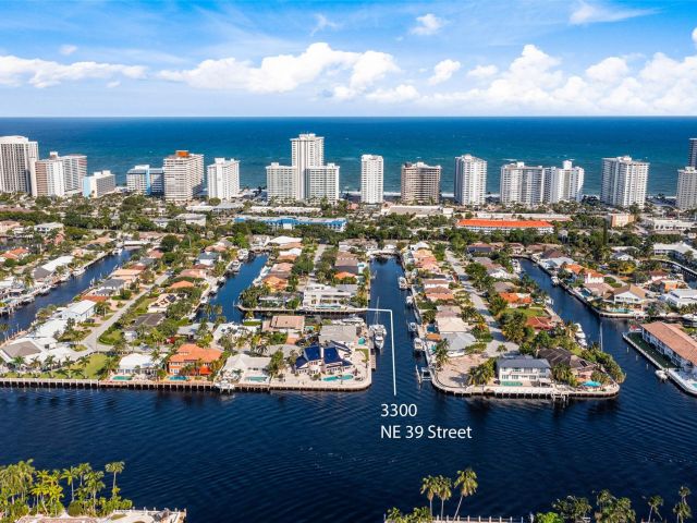 Дом в аренду по адресу 3300 NE 39th St - фото 6125048