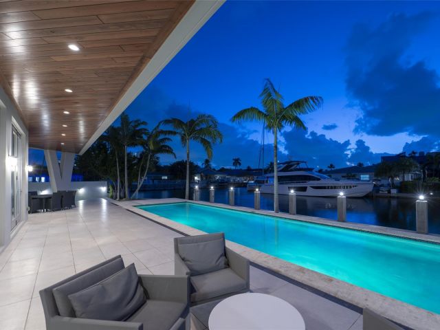 Дом в аренду по адресу 3300 NE 39th St - фото 6125051