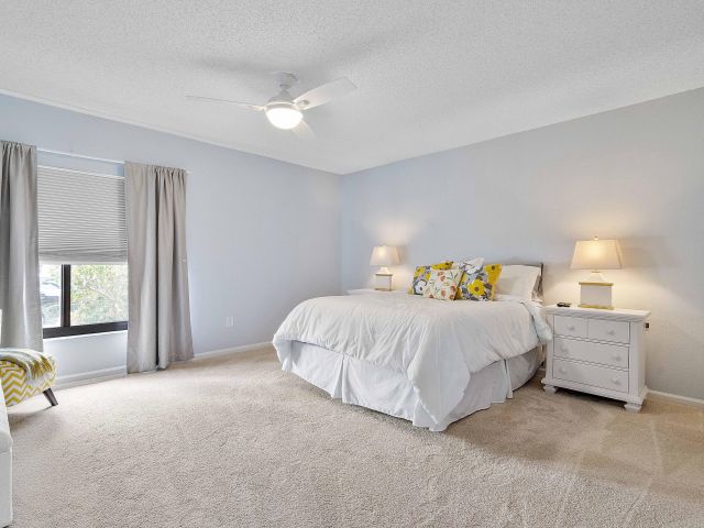 Продажа дома по адресу 22652 Esplanada Circle W - фото 6075044