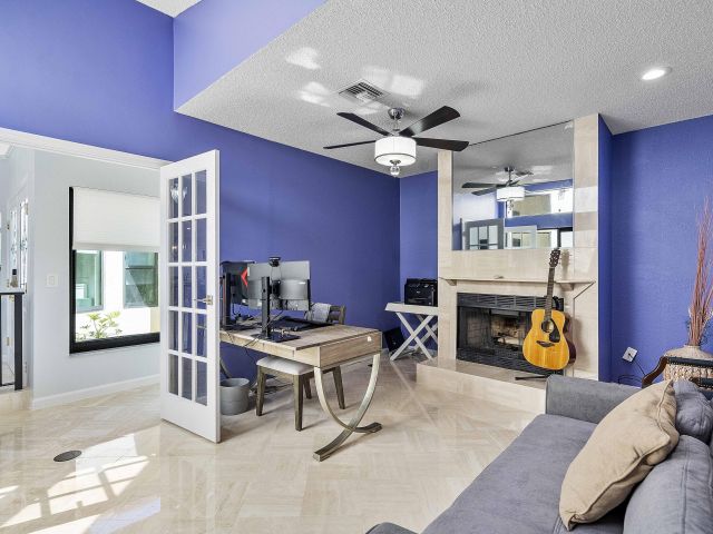 Продажа дома по адресу 22652 Esplanada Circle W - фото 6075045