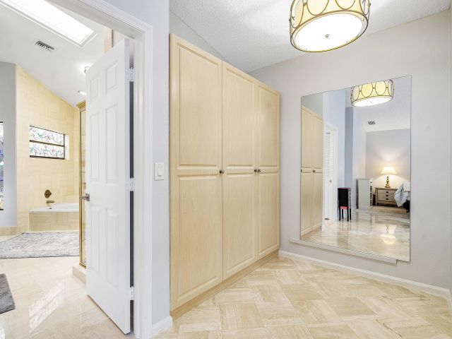 Продажа дома по адресу 22652 Esplanada Circle W - фото 6075046