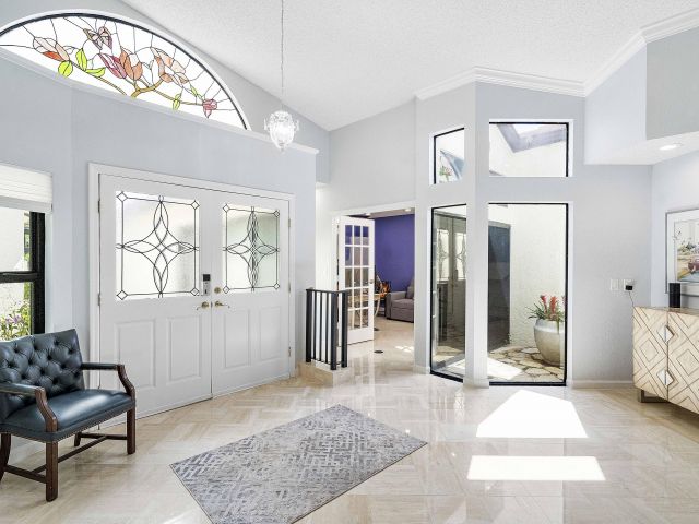 Продажа дома по адресу 22652 Esplanada Circle W - фото 6075054