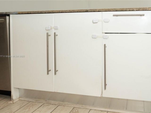 Продажа квартиры #1521 - фото 6065765