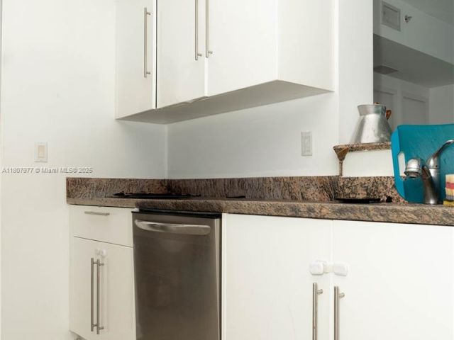 Продажа квартиры #1521 - фото 6065766