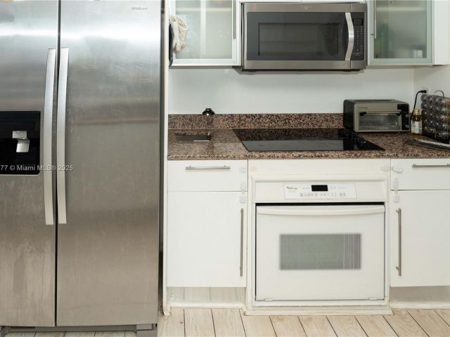 Продажа квартиры #1521 - фото 6065768