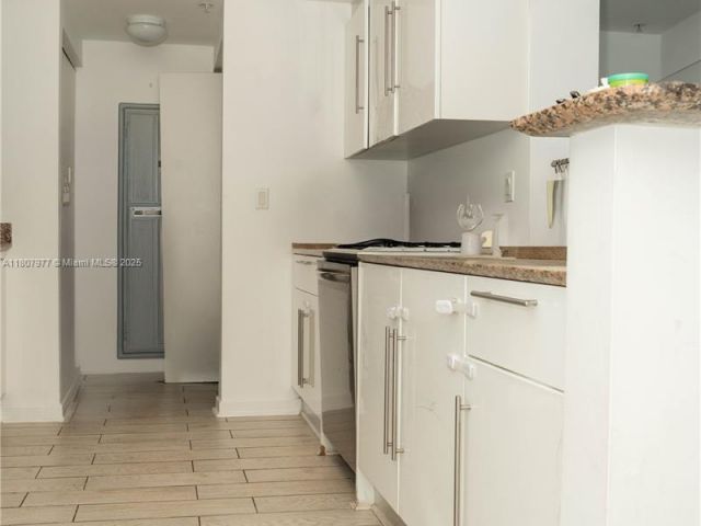 Продажа квартиры #1521 - фото 6065771