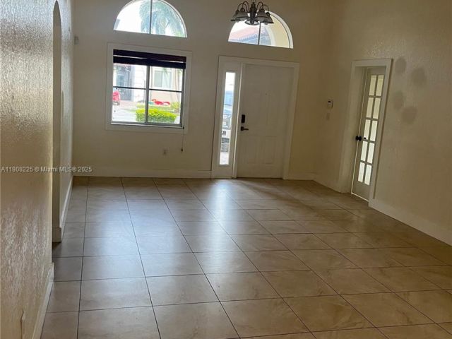 Продажа дома по адресу 22932 SW 113th Pl - фото 6065343