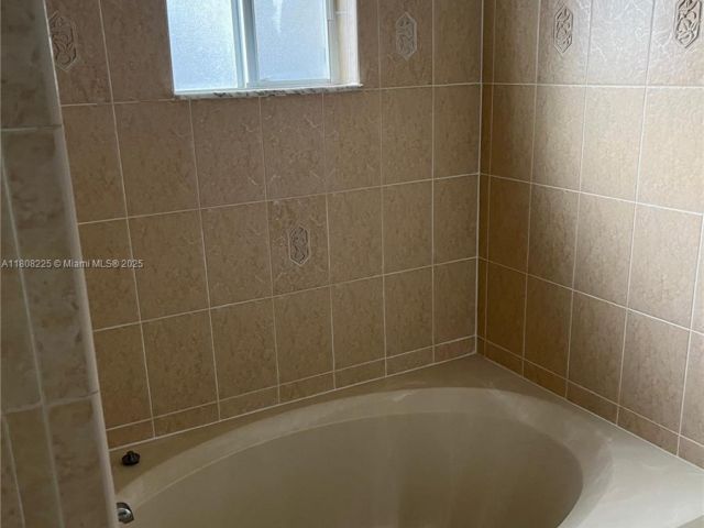 Продажа дома по адресу 22932 SW 113th Pl - фото 6065349