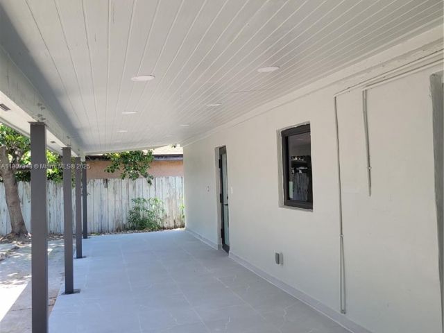 Дом в аренду по адресу  - фото 6065108