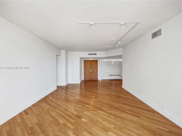 Квартира в аренду номер412 - фото 6064406