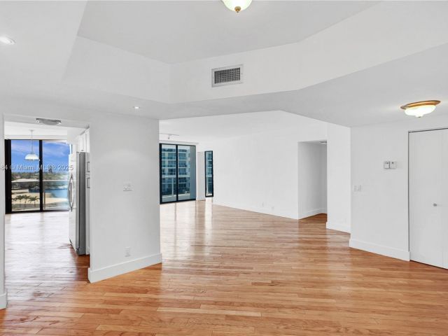 Квартира в аренду номер412 - фото 6064415