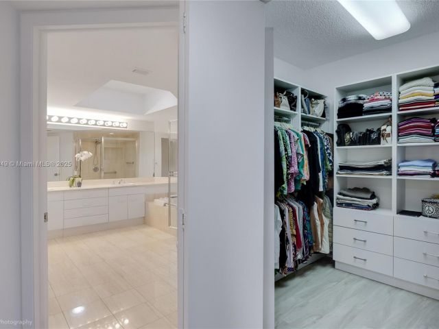 Продажа квартиры #701 - фото 6101476