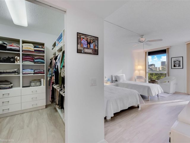 Продажа квартиры #701 - фото 6101477