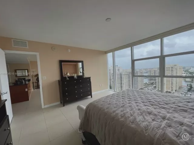 Квартира в аренду номер1807 - фото 6066413