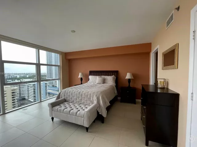 Квартира в аренду номер1807 - фото 6066414