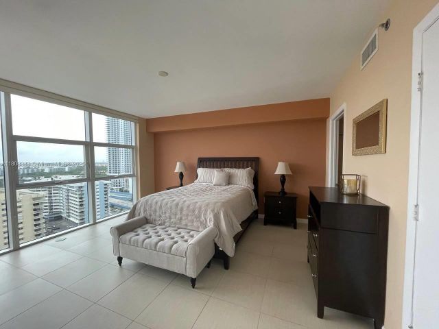 Квартира в аренду номер1807 - фото 6066414